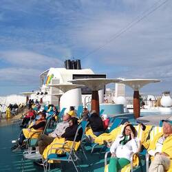 Relaxen am Pooldeck