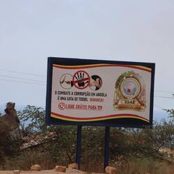 Die Rufnummer gegen Korruption. Heute werde ich mal wieder kein einziges Mal angehalten