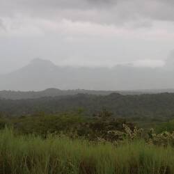 Manchmal sind Berge und Wolken kaum zu unterscheiden