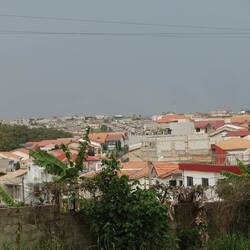Ein modernes Viertel mit vielen Einfamilienhäusern