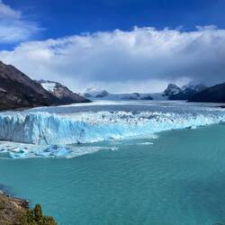 Zum Größenvergleich mit Boot