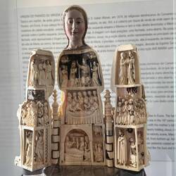 Sehr interessante Marienfigur