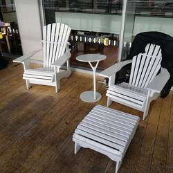 Hier, mit Blick aufs Vorfeld habe ich geruht.