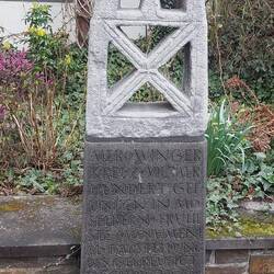 Merowinger-Kreuz von Moselkern (7. Jahrhundert): Orginal im Landesmuseum Bonn