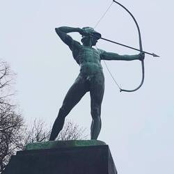 Dresdner Bogenschütze (1895 von Ernst Moritz Geyger)