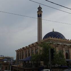 Die Mosquée de Plateau ist vermutlich die Größte der Stadt