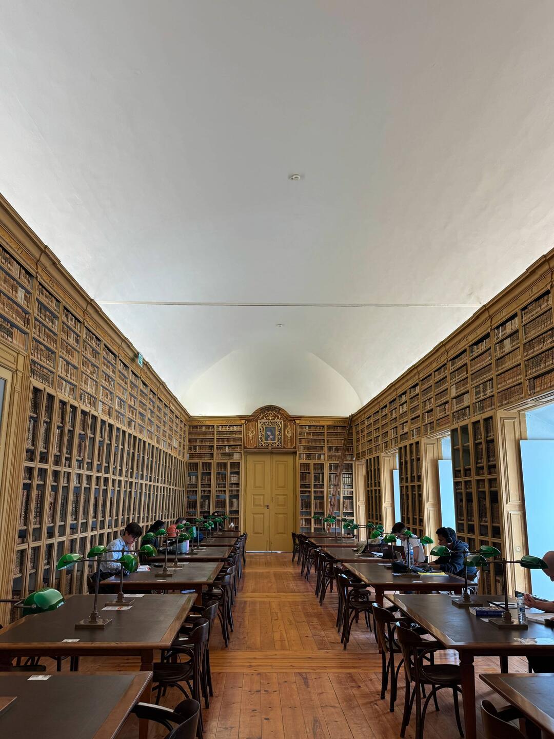 Bibliothek Évora