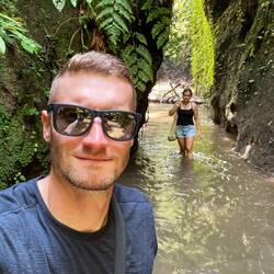 Manuaba Wasserfall, de Exit Weg 😅😂