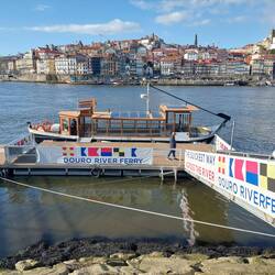 Mit der Fähre über den Douro