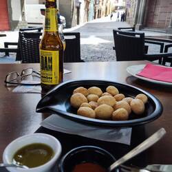 Typische kanarische Tüften