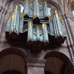 Orgel in beeindruckender Höhe