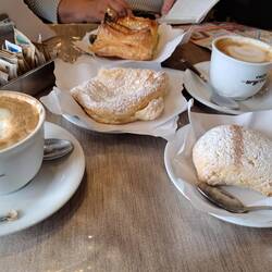 Dolci und Cappuccino 😋