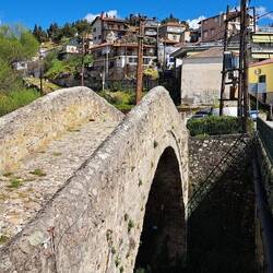 Alte Brücke in Elassona