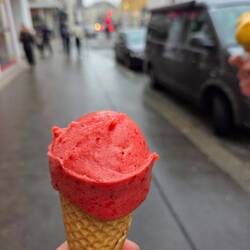 Eis geht immer - auch bei Regen 😂