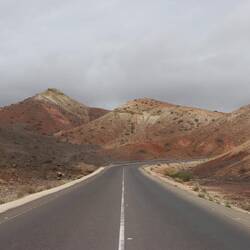 ...und die Straße wird traumhaft zu fahren