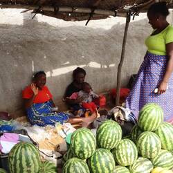 In Namibe kaufe ich Obst