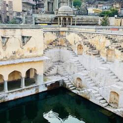 Panna Meena ka Kund