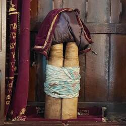 Die Thora der ältesten Moschee