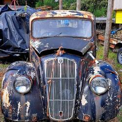 An old Morris auto; not manufactured since 1984.
