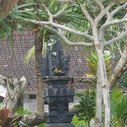 Ein Hindualtar im Hotel. Davon gibt es 3. Kann ja nichts schaden.