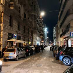 Cooles Kneipenviertel, teilweise mit Live-Musik