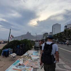 Und NATÜRLICH laufen wir auch an den Strand von Ipanema (und später Copacabana)