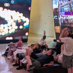 Offiziell bildet sich Benno hier im Museum weiter - inoffiziell macht er ein kleines Päuschen 😇