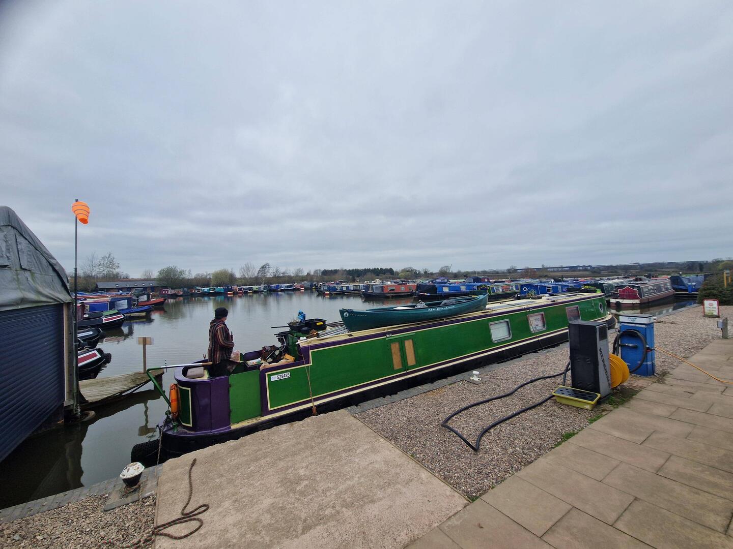 Filling with water and diesel at Kings Orchard Marina