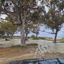 Versuch Stellplatz, leider komplett geflutet