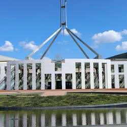 ... Und neues Parlament