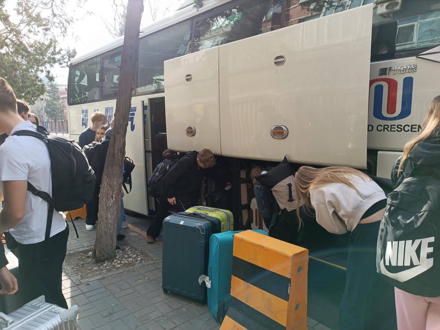 Entladung des Busses