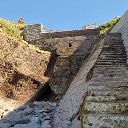 Und dann ganz runter.