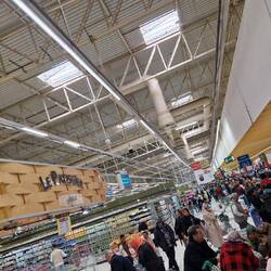 Rechts sind 53 Kassen...