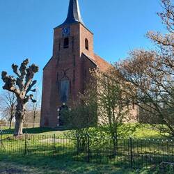 Vom Ort Heveskes steht jetzt nur noch die Kirche....