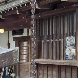 ASMR, entre la pluie et la neige