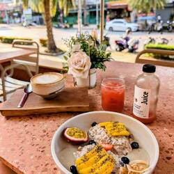 Much & Mellow Bread & Brunch