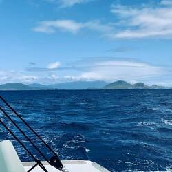 Les Saintes achteraus