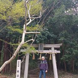 Tori du sanctuaire de Miminashiyamaguchi