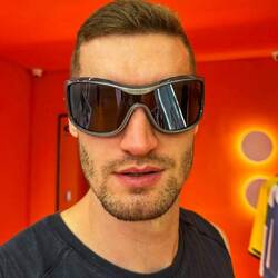 "Wenn d so cool usgsesch, dass sogar d Sunne Respekt het" 😎😆