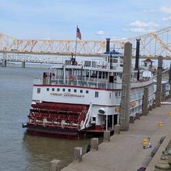 Steamboat "The Belle of Louisville"