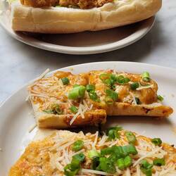 Oben Aligator unten Crayfisch