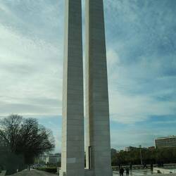 Monument to the Evocation of April 25th in Parque Eduardo