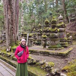 Les monuments funéraires reprennent les 5 elements constitutifs de la nature