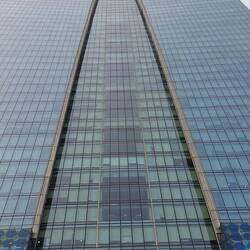 Das Lotte-Hochhaus: 272 m senkrecht