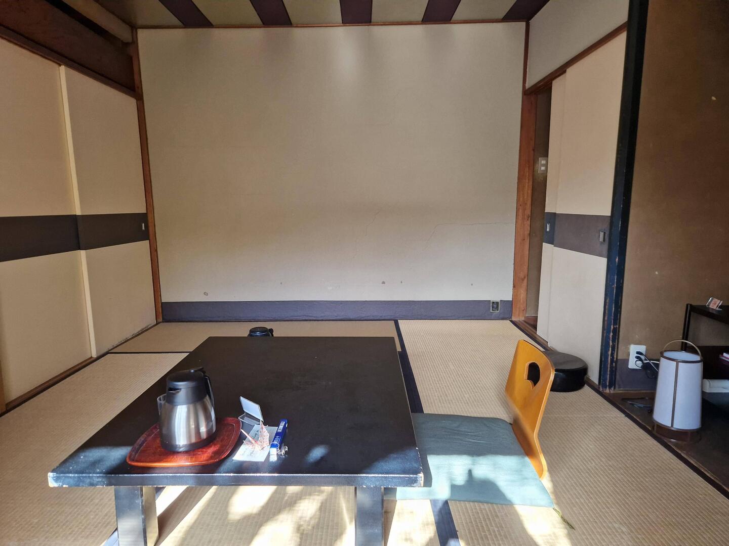 Futon cleared ,before breakfast, no sign there had ever been a bed in the room