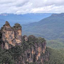 Die Three Sisters kommen ohne iwelche Irren im Bild auch viel besser zur Geltung!