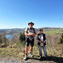 Passend kamen Forstmitarbeiter vorbei