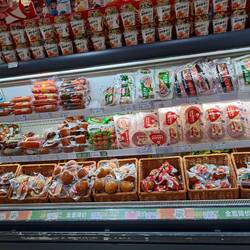 So viel Wurst, die Bayern platzen vor Neid.
