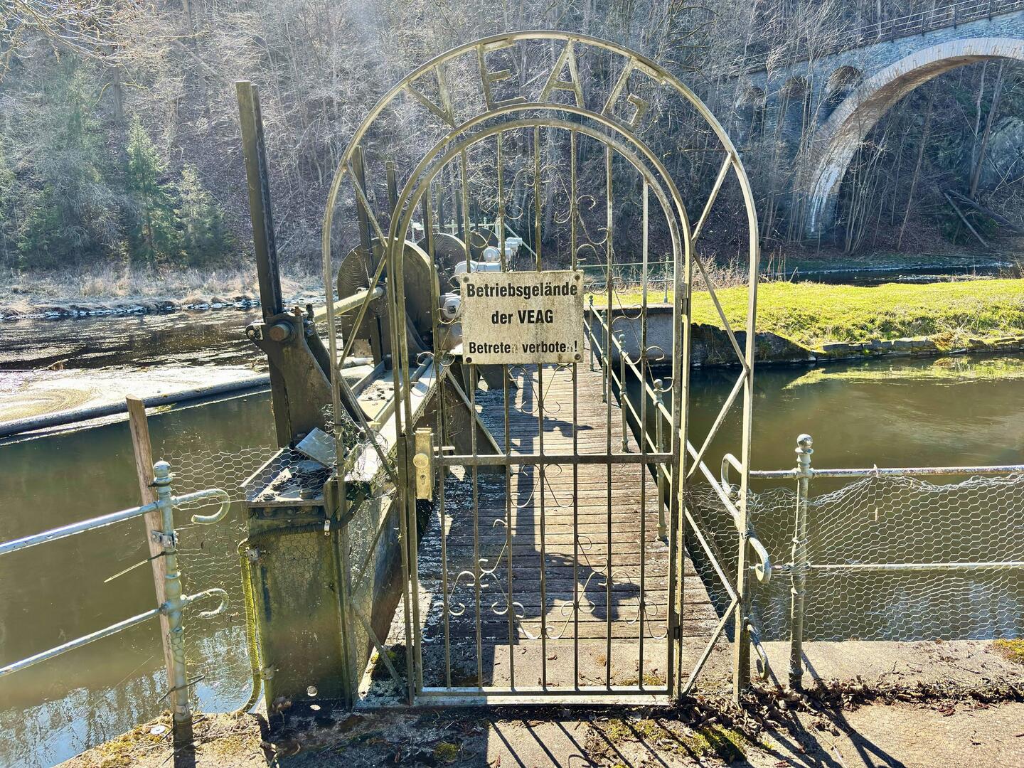 Saale-Wehr