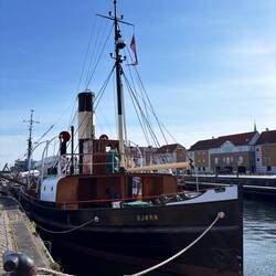 Antico battello a vapore